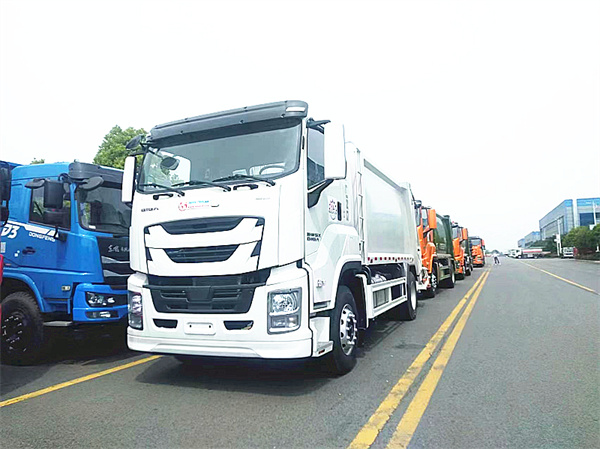 20 units isuzu garbage trucks for sale in south africa